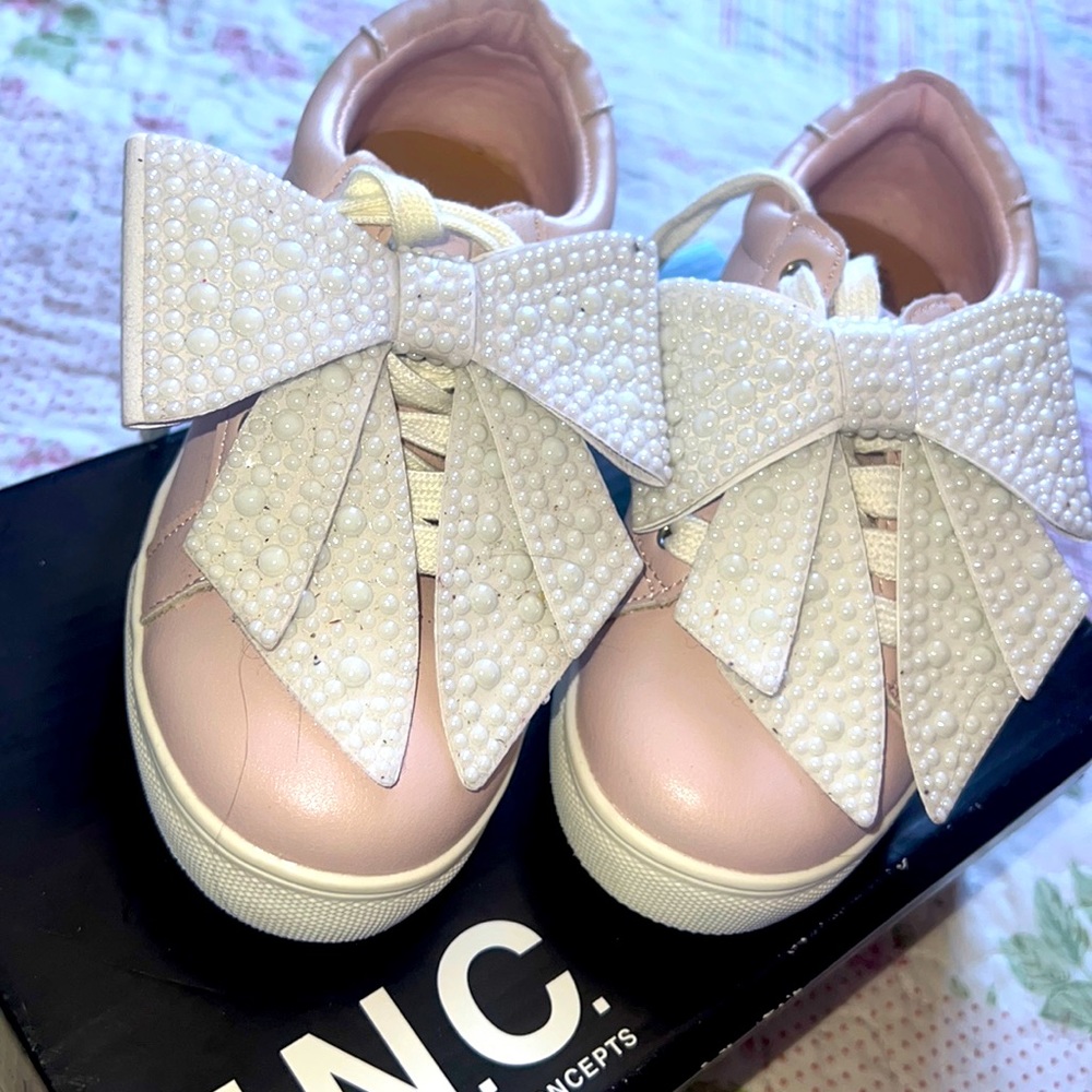 Girls I.N.C shoes size 1